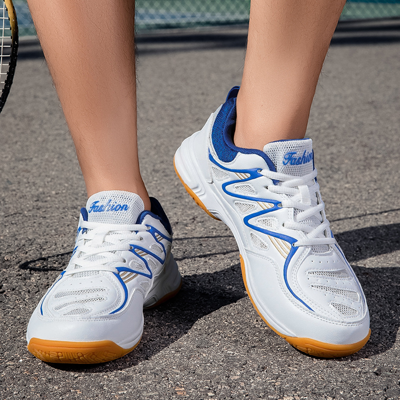 Nuove Scarpe Sportive per Uomo - Badminton Umpire recensione e prezzo